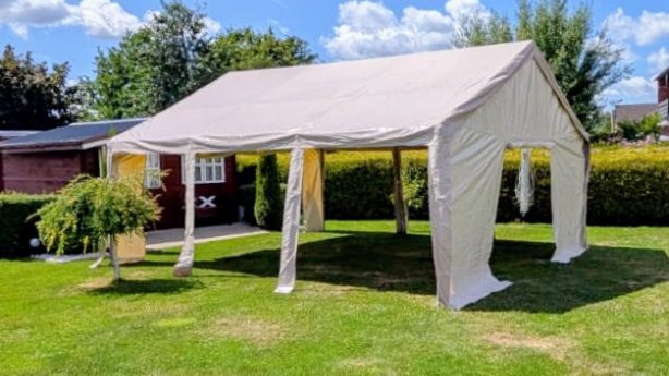 Verleih von Pavillons in OHZ, Bremen und Umgebung Faltpavillon im Garten